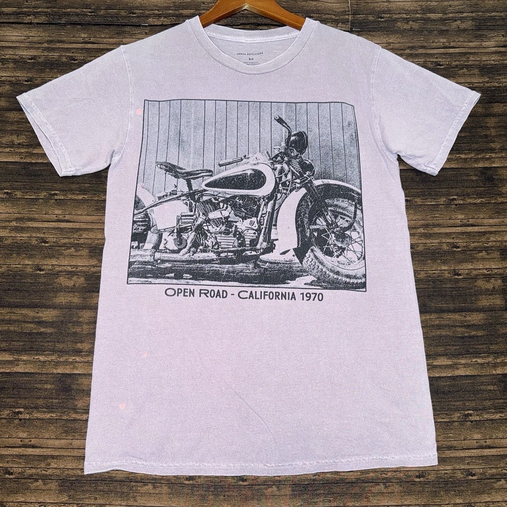 Urban Outfitters Open Road California 1970 Vintage Motorcycle Graphic Tee Purple
